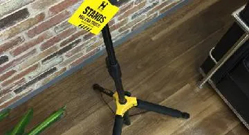 Blog post thumbnail for ギタースタンド