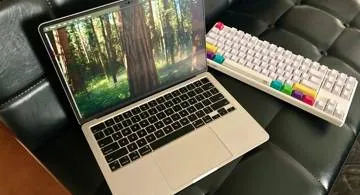 Blog post thumbnail for Mac と旅する9年目 Sequoia