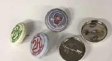 Blog post thumbnail for 缶バッヂを作る