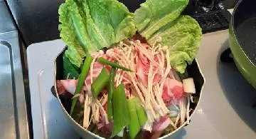 Blog post thumbnail for 冬の鍋