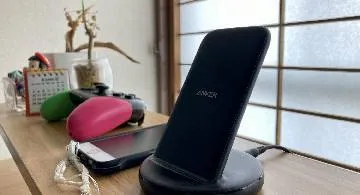 Blog post thumbnail for 6ヶ月使い込んだワイヤレス充電器 Anker PowerWave II Stand のレビューを書く