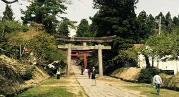 Blog post thumbnail for 青池へドライブ