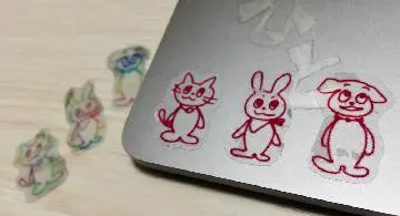 Blog post thumbnail for 親愛なるルームメイトの透明シール