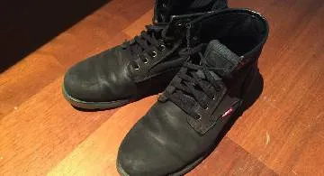 Blog post thumbnail for ビビっときたモノシリーズ リーバイス・ショートブーツ