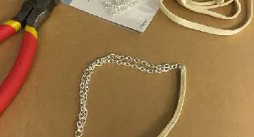 Blog post thumbnail for ブレスレットを作ろうとした